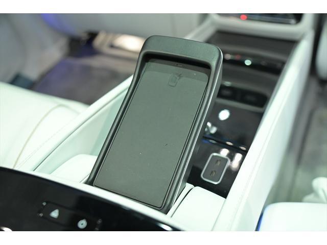 ＧＬＳ ＧＬＳ６００　４マチック　正規ディーラー車　エナジャイジングＰＫＧ　エアバランスＰＫＧ　マイバッハ専用ツートンペイント　電格ステップ　デジタルインナーミラー　ブルメスターサウンド　レーダー探知機　前後ドラレコ　ワイヤレス充電（69枚目）