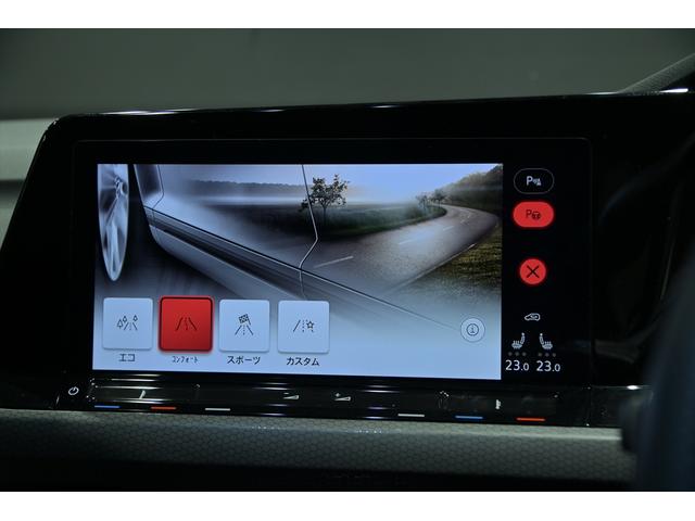 ゴルフＧＴＩ ベースグレード　デジタルメーター　テクノロジーパッケージ　アダプティブクルーズコントロール　ヘッドアップディスプレイ　純正ナビ　フルセグ　バックカメラ（46枚目）