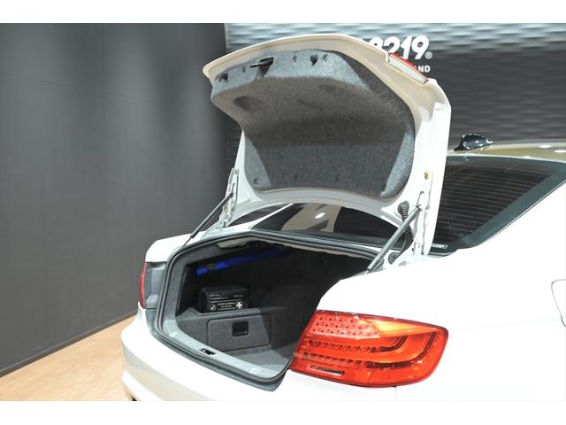 M3 M3クーペ ザックス車高調 スーパースプリントマフラー ダックテール アミューズフルエアロ シュニッツァー19インチAW ドラレコ ETC シートヒーター Pシート クルコン コーナーセンサー 後期テールランプ(37枚目)