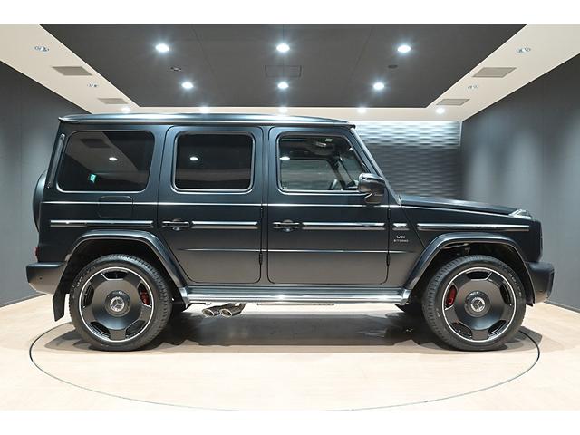 Ｇクラス Ｇ６３　法人１オーナー／ナイトブラックマグノ／ＭＡＮＵＦＡＫＴＵＲプログラムプラス／白黒レザー／ＡＭＧナイトパッケージ／ＭＡＮＵＦＡＫＴＵＲインテリアプラス／ＡＭＧ２２インチ／Ｂｕｒｍｅｓｔｅｒ３Ｄサラウンド（9枚目）