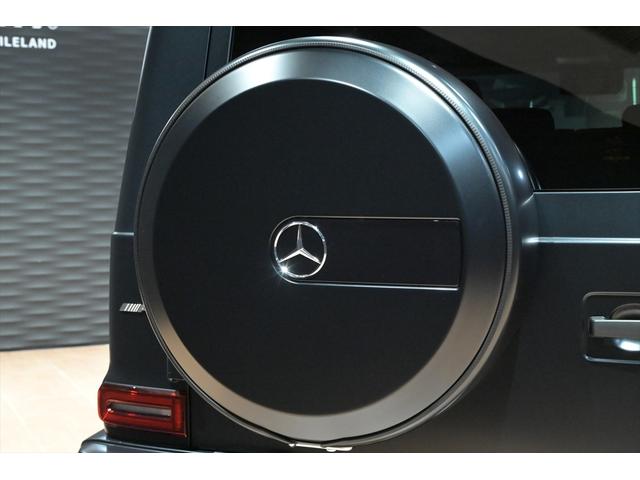 Ｇクラス Ｇ６３　法人１オーナー／ナイトブラックマグノ／ＭＡＮＵＦＡＫＴＵＲプログラムプラス／白黒レザー／ＡＭＧナイトパッケージ／ＭＡＮＵＦＡＫＴＵＲインテリアプラス／ＡＭＧ２２インチ／Ｂｕｒｍｅｓｔｅｒ３Ｄサラウンド（35枚目）
