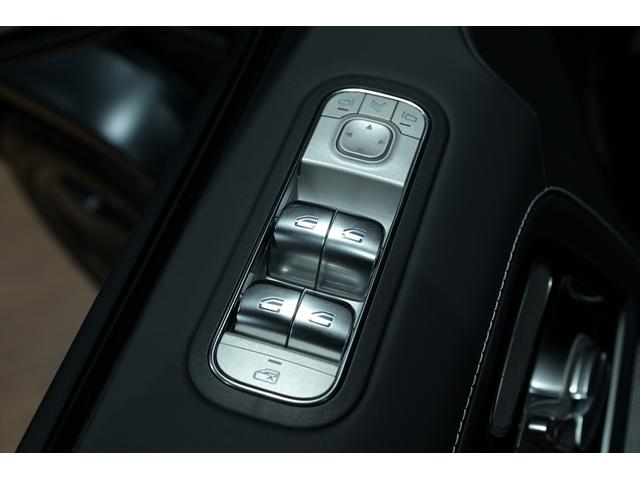 Ｇクラス Ｇ６３　法人１オーナー／ナイトブラックマグノ／ＭＡＮＵＦＡＫＴＵＲプログラムプラス／白黒レザー／ＡＭＧナイトパッケージ／ＭＡＮＵＦＡＫＴＵＲインテリアプラス／ＡＭＧ２２インチ／Ｂｕｒｍｅｓｔｅｒ３Ｄサラウンド（50枚目）