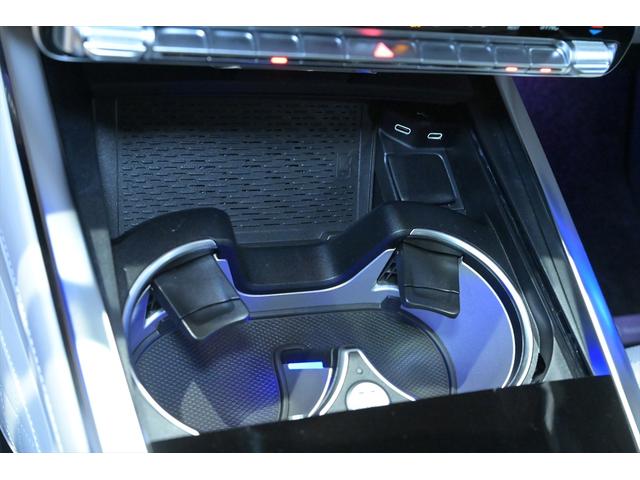 Ｇクラス Ｇ６３　法人１オーナー／ナイトブラックマグノ／ＭＡＮＵＦＡＫＴＵＲプログラムプラス／白黒レザー／ＡＭＧナイトパッケージ／ＭＡＮＵＦＡＫＴＵＲインテリアプラス／ＡＭＧ２２インチ／Ｂｕｒｍｅｓｔｅｒ３Ｄサラウンド（55枚目）