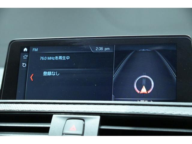 Ｍ２ ベースグレード　６速マニュアル／後期モデル／アルピンホワイト／６速ＭＴ／純正１９インチ鍛造アルミホイール／ブラックレザーインテリア／カーボンインテリアトリム／シートヒーター／純正ナビ／バックカメラ／アダプティブライト（13枚目）