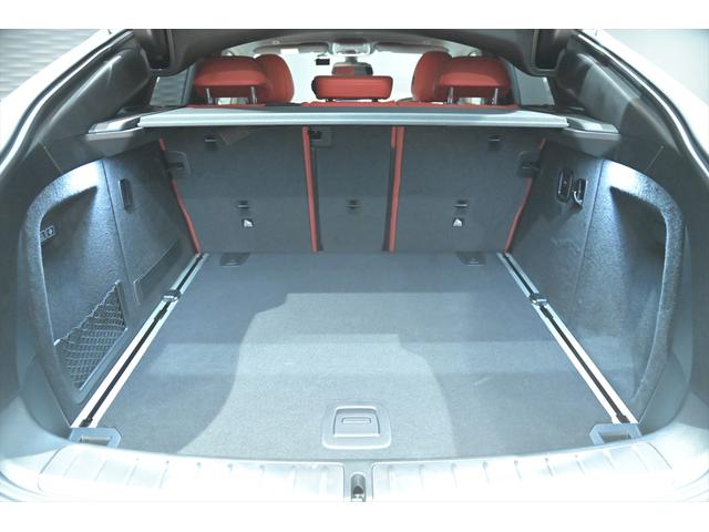 Ｘ４ Ｍ４０ｉ　ユーザー買取／アルピンホワイト／純正２２インチＡＷ／有償内装カラー／カーボンファイバートリム／マルビームＬＥＤヘッドライト／スポーティーエンジンサウンド／レーダークルーズ／ＢＳＭ／ＨＵＤ（22枚目）