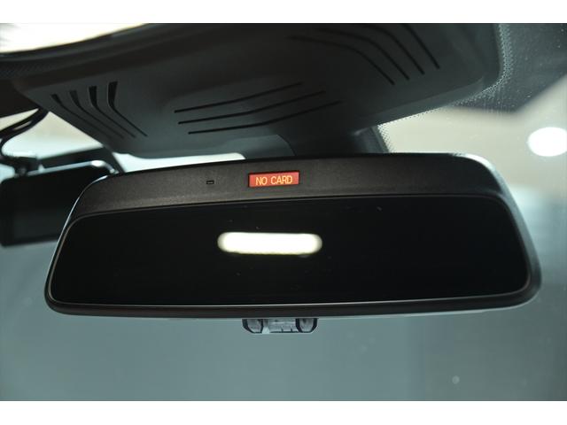 Ｘ４ Ｍ４０ｉ　ユーザー買取／アルピンホワイト／純正２２インチＡＷ／有償内装カラー／カーボンファイバートリム／マルビームＬＥＤヘッドライト／スポーティーエンジンサウンド／レーダークルーズ／ＢＳＭ／ＨＵＤ（44枚目）