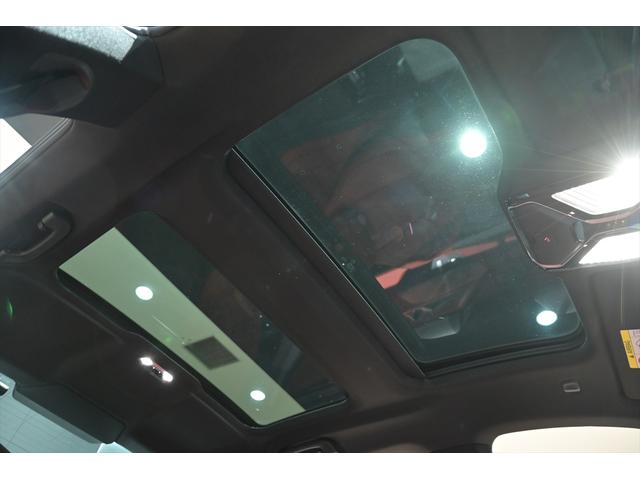 ８シリーズ Ｍ８５０ｉ　ｘＤｒｉｖｅ　グランクーペ　ミネラルホワイト／サンルーフ／インディビジュアルインテリア／Ｂｏｗｅｒｓ＆Ｗｉｌｋｉｎｓ／大径Ｍスポーツブレーキ／アダプティブＭサスペンションプロ／ＢＭＷレーザーライト／スポーツエキゾースト（64枚目）