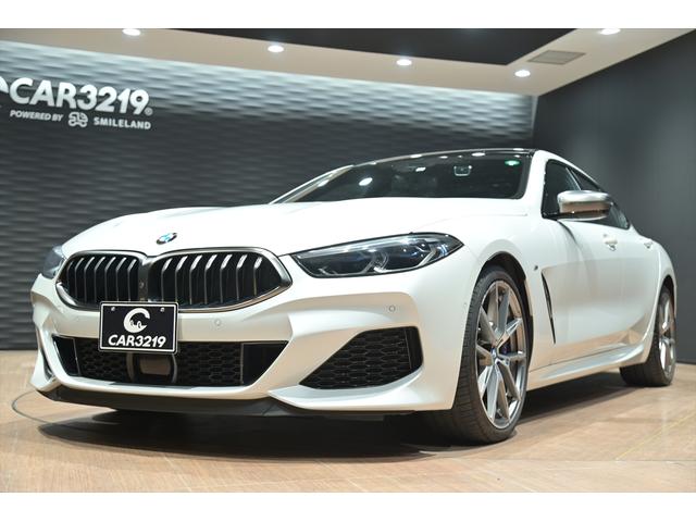 ８シリーズ Ｍ８５０ｉ　ｘＤｒｉｖｅ　グランクーペ　ミネラルホワイト／サンルーフ／インディビジュアルインテリア／Ｂｏｗｅｒｓ＆Ｗｉｌｋｉｎｓ／大径Ｍスポーツブレーキ／アダプティブＭサスペンションプロ／ＢＭＷレーザーライト／スポーツエキゾースト（67枚目）