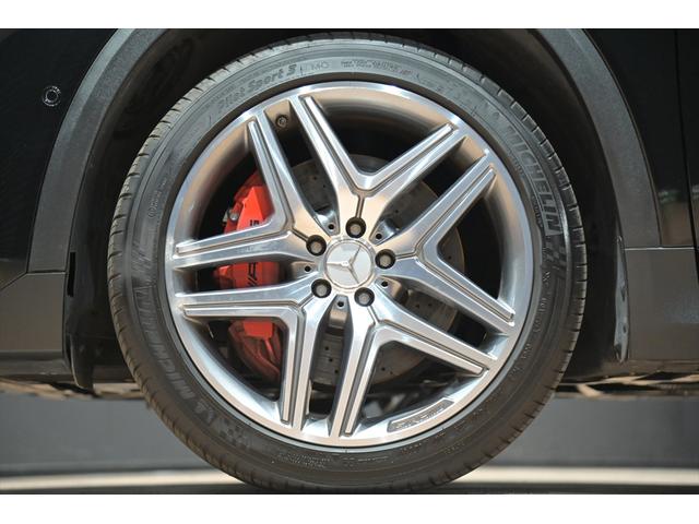 ＧＬＡクラス ＧＬＡ４５　Ｓ　４マチック＋　コスモスブラック／パノラミックスライディングルーフ／ナビゲーションｐｋｇ／ＡＭＧドライバーズｐｋｇ／純正２０インチＡＷ／ＡＭＧパフォーマンスステアリング／ＡＭＧドライブコントロールスイッチ（3枚目）