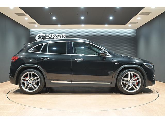 ＧＬＡクラス ＧＬＡ４５　Ｓ　４マチック＋　コスモスブラック／パノラミックスライディングルーフ／ナビゲーションｐｋｇ／ＡＭＧドライバーズｐｋｇ／純正２０インチＡＷ／ＡＭＧパフォーマンスステアリング／ＡＭＧドライブコントロールスイッチ（10枚目）