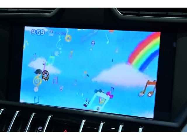 ウルス ベースグレード　ＮＥＲＯ　ＨＥＬＥＮＥ／純正２２インチＡＷ／アルカンターラシート／ＴＶ／サンルーフ／３Ｄ　Ｂａｎｇ＆Ｏｌｕｆｓｅｎ／グリーンＢキャリパー／ハイウェイアシスタントｐｋｇ／アーバンロードアシスタントｐｋｇ（13枚目）