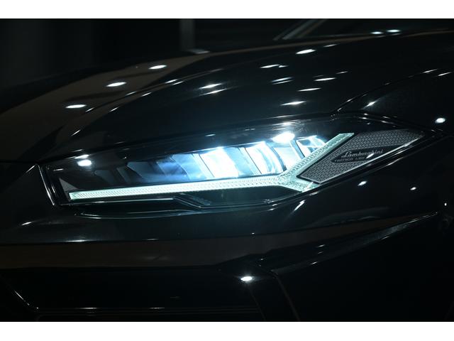 ウルス ベースグレード　ＮＥＲＯ　ＨＥＬＥＮＥ／純正２２インチＡＷ／アルカンターラシート／ＴＶ／サンルーフ／３Ｄ　Ｂａｎｇ＆Ｏｌｕｆｓｅｎ／グリーンＢキャリパー／ハイウェイアシスタントｐｋｇ／アーバンロードアシスタントｐｋｇ（28枚目）