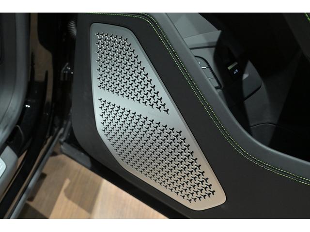 ウルス ベースグレード　ＮＥＲＯ　ＨＥＬＥＮＥ／純正２２インチＡＷ／アルカンターラシート／ＴＶ／サンルーフ／３Ｄ　Ｂａｎｇ＆Ｏｌｕｆｓｅｎ／グリーンＢキャリパー／ハイウェイアシスタントｐｋｇ／アーバンロードアシスタントｐｋｇ（61枚目）