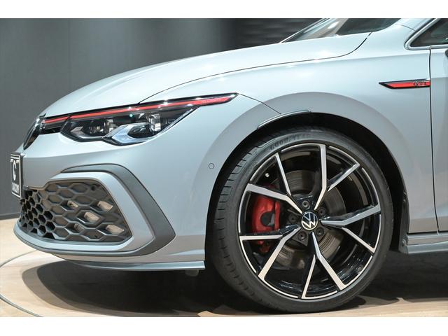ゴルフＧＴＩ ベースグレード　ＤＣＣＰＫＧ　テクノロジーＰＫＧ　Ｄｉｓｃｏｖｅｒ　ＰｒｏＰＫＧ　ＯＰ１９インチＡＷ　ムーンストーングレー　ＨＵＤ　ＢＳＭ　ＡＣＣ　Ｓヒーター　ステアリングヒーター　前後ドラレコ　フルセグ　Ｐアシスト（25枚目）