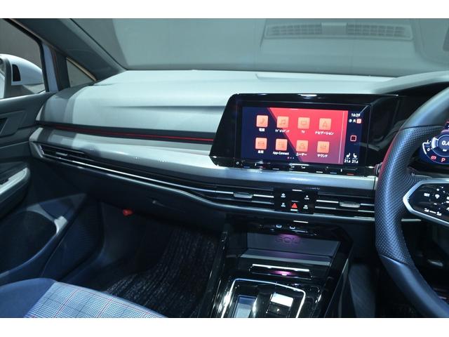 ゴルフＧＴＩ ベースグレード　ＤＣＣＰＫＧ　テクノロジーＰＫＧ　Ｄｉｓｃｏｖｅｒ　ＰｒｏＰＫＧ　ＯＰ１９インチＡＷ　ムーンストーングレー　ＨＵＤ　ＢＳＭ　ＡＣＣ　Ｓヒーター　ステアリングヒーター　前後ドラレコ　フルセグ　Ｐアシスト（40枚目）