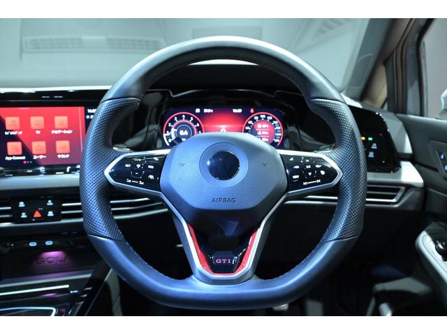 ゴルフＧＴＩ ベースグレード　ＤＣＣＰＫＧ　テクノロジーＰＫＧ　Ｄｉｓｃｏｖｅｒ　ＰｒｏＰＫＧ　ＯＰ１９インチＡＷ　ムーンストーングレー　ＨＵＤ　ＢＳＭ　ＡＣＣ　Ｓヒーター　ステアリングヒーター　前後ドラレコ　フルセグ　Ｐアシスト（41枚目）