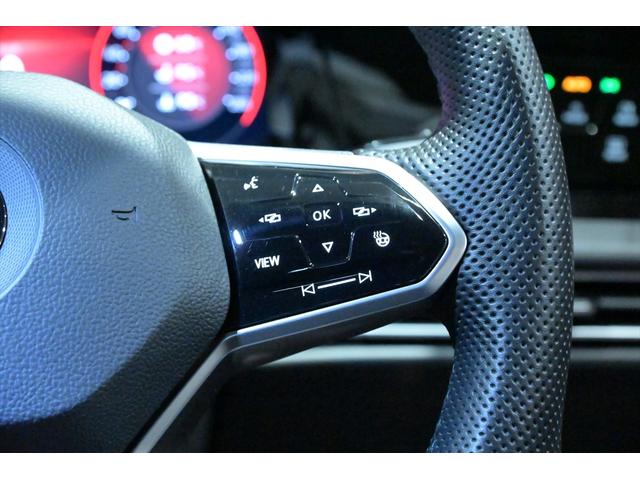 ゴルフＧＴＩ ベースグレード　ＤＣＣＰＫＧ　テクノロジーＰＫＧ　Ｄｉｓｃｏｖｅｒ　ＰｒｏＰＫＧ　ＯＰ１９インチＡＷ　ムーンストーングレー　ＨＵＤ　ＢＳＭ　ＡＣＣ　Ｓヒーター　ステアリングヒーター　前後ドラレコ　フルセグ　Ｐアシスト（43枚目）