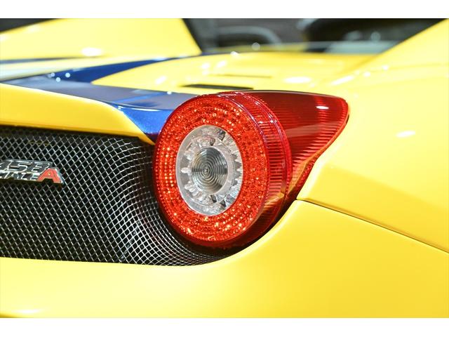 ４５８スペチアーレＡ ベースグレード　世界限定４９９台／正規Ｄ車／Ｇｉａｌｌｏ　Ｔｒｉｐｒｏ　Ｓｔｒａｔｏ／ＮＡＲＴレーシングストライプ／カーボンエクステリア／３Ｄカーボンレーシングシート／前後コーナーセンサー／ＬＥＤステアリング（25枚目）