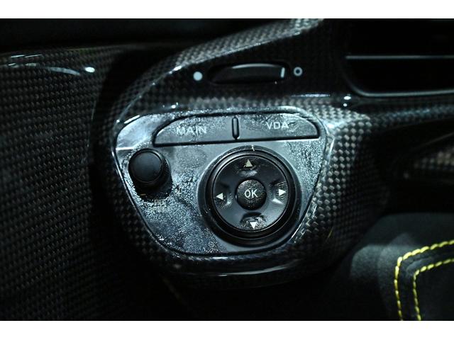 ４５８スペチアーレＡ ベースグレード　世界限定４９９台／正規Ｄ車／Ｇｉａｌｌｏ　Ｔｒｉｐｒｏ　Ｓｔｒａｔｏ／ＮＡＲＴレーシングストライプ／カーボンエクステリア／３Ｄカーボンレーシングシート／前後コーナーセンサー／ＬＥＤステアリング（46枚目）