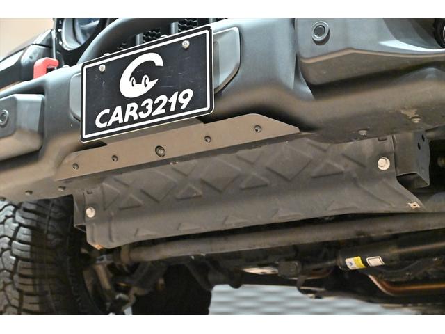 ジープ・ラングラーアンリミテッド ルビコン　リーコン　９５０登録／１００台限定車／グラナイトクリスタルＭ／ＪＥＰＰＥＳＥＮ　ＭＪＣＲ２１６　１８インチＡＷ／　ＧＥＯＬＡＮＤＡＲ　Ｘ－ＡＴ／ＵＳバンパー／レッドシートベルト／リーコン専用インパネ・デカール（31枚目）
