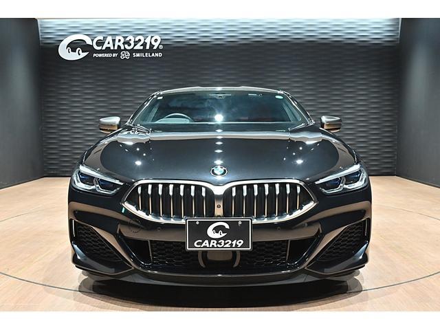 ８シリーズ Ｍ８５０ｉ　ｘＤｒｉｖｅクーペ　ドライビングアシストプロフェッショナル　ＭテクノロジーＰＫＧ　Ｈ＆Ｋサウンド　カーボンルーフ　パーキングアシスト　ＡＣＣ　ＢＳＭ　ＨＵＤ　シートヒーター　シートエアコン　前後ドラレコ　レーザーライト（9枚目）