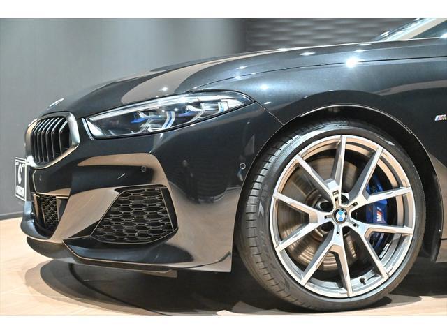 ８シリーズ Ｍ８５０ｉ　ｘＤｒｉｖｅクーペ　ドライビングアシストプロフェッショナル　ＭテクノロジーＰＫＧ　Ｈ＆Ｋサウンド　カーボンルーフ　パーキングアシスト　ＡＣＣ　ＢＳＭ　ＨＵＤ　シートヒーター　シートエアコン　前後ドラレコ　レーザーライト（28枚目）