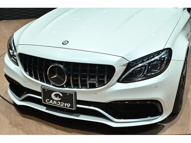 Ｃクラス Ｃ６３　Ｓカブリオレ　ダイヤモンドホワイト／ブラック×グレーレザーシート／１９インチＡＭＧアルミホイール／ブルメスター／ＡＭＧパフォーマンスエキゾースト／エアスカーフ／ＬＥＤライト／ディスタンスパイロット／ＡＣＣ／ＢＳＭ（2枚目）