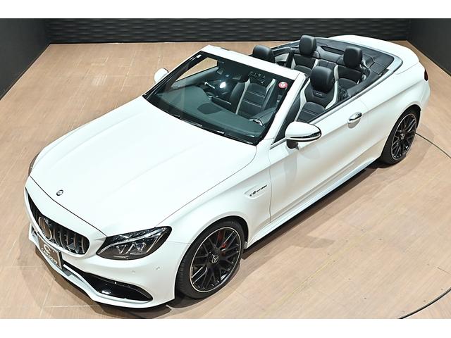 Ｃクラス Ｃ６３　Ｓカブリオレ　ダイヤモンドホワイト／ブラック×グレーレザーシート／１９インチＡＭＧアルミホイール／ブルメスター／ＡＭＧパフォーマンスエキゾースト／エアスカーフ／ＬＥＤライト／ディスタンスパイロット／ＡＣＣ／ＢＳＭ（8枚目）