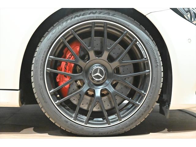 Ｃクラス Ｃ６３　Ｓカブリオレ　ダイヤモンドホワイト／ブラック×グレーレザーシート／１９インチＡＭＧアルミホイール／ブルメスター／ＡＭＧパフォーマンスエキゾースト／エアスカーフ／ＬＥＤライト／ディスタンスパイロット／ＡＣＣ／ＢＳＭ（15枚目）