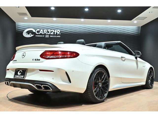Ｃクラス Ｃ６３　Ｓカブリオレ　ダイヤモンドホワイト／ブラック×グレーレザーシート／１９インチＡＭＧアルミホイール／ブルメスター／ＡＭＧパフォーマンスエキゾースト／エアスカーフ／ＬＥＤライト／ディスタンスパイロット／ＡＣＣ／ＢＳＭ（64枚目）