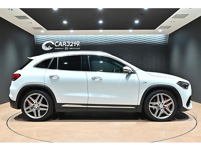 ＧＬＡクラス ＧＬＡ４５　Ｓ　４マチック＋　１オナ／デジタルホワイト／パノラミックスライディングルーフ／アドバンスドＰＫＧ／チタニウムグレーブラックインテリア／３６０度カメラ／パフォーマンスステアリング／ＡＭＧドライブコントロールスイッチ（10枚目）
