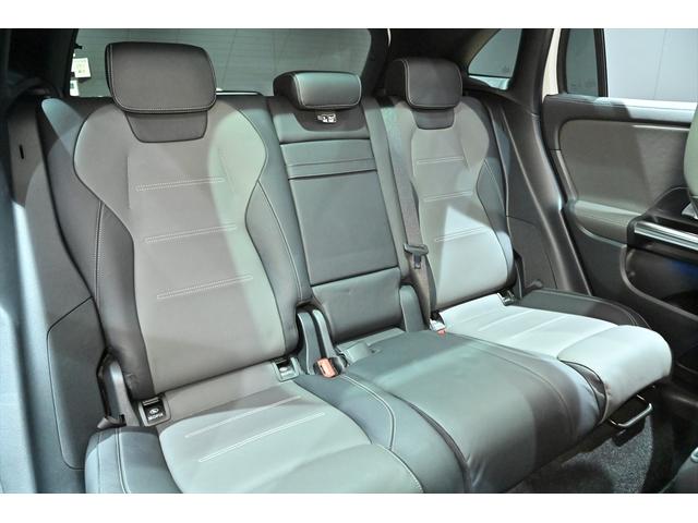 ＧＬＡクラス ＧＬＡ４５　Ｓ　４マチック＋　１オナ／デジタルホワイト／パノラミックスライディングルーフ／アドバンスドＰＫＧ／チタニウムグレーブラックインテリア／３６０度カメラ／パフォーマンスステアリング／ＡＭＧドライブコントロールスイッチ（19枚目）