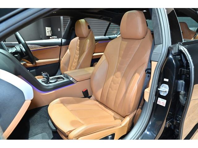 ８シリーズ ８４０ｄ　ｘＤｒｉｖｅ　グランクーペ　Ｍスポーツ　サンルーフ／エクステンドレザーメリノ（コニャック）／ハーマンカードン／Ｍエアロダイナミクス／ＭスポーツＰＫＧ／ＡＣＣ／ＢＳＭ／ＨＵＤ／シートヒーター＆ベンチレーション／前後ドラレコ／レーザーライト（18枚目）