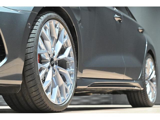 ＲＳ３ ベースグレード　１オナ／買取車／スピードリミッター２８０ｋｍ／ｈ／ＲＳデザインＰＫＧ／ＲＳダンピングコントロールサス／ＲＳエキゾースト／Ｂ＆Ｏ／マトリクスＬＥＤ／コントラストブラックルーフ／ブラックスタイリング（16枚目）