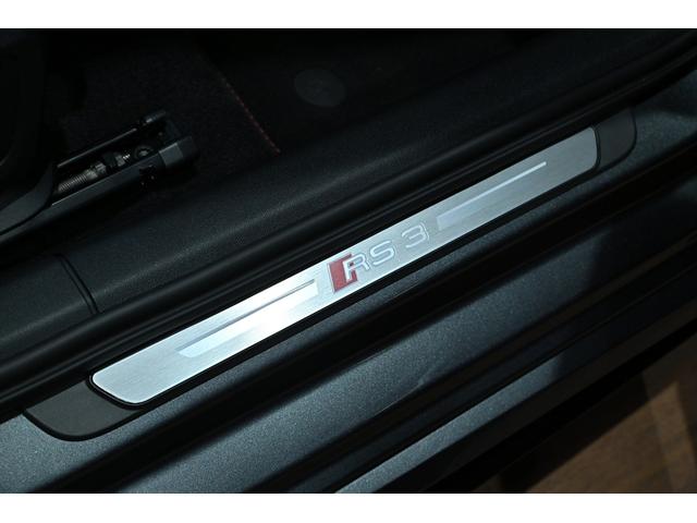 ＲＳ３ ベースグレード　１オナ／買取車／スピードリミッター２８０ｋｍ／ｈ／ＲＳデザインＰＫＧ／ＲＳダンピングコントロールサス／ＲＳエキゾースト／Ｂ＆Ｏ／マトリクスＬＥＤ／コントラストブラックルーフ／ブラックスタイリング（51枚目）