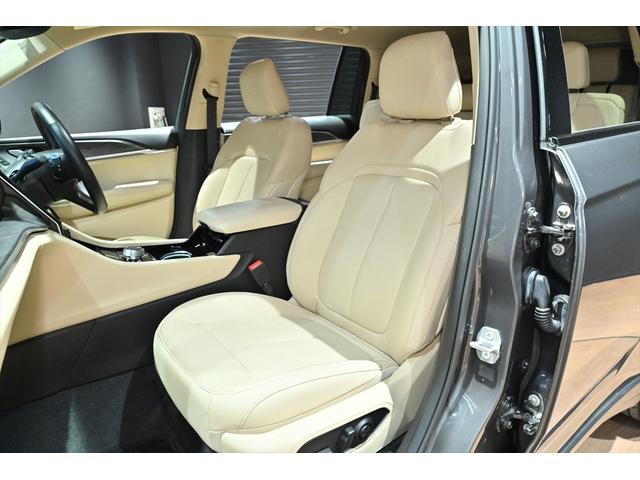 ジープ・グランドチェロキーL リミテッド 全周囲カメラ ACC BSM HUD レザーシート シートヒーター ベンチレーション ステアリングヒーター パワーシート ALPINEスピーカー フルセグ コーナーセンサー パドルシフト(17枚目)