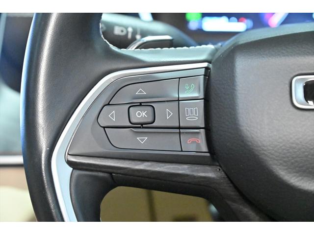 ジープ・グランドチェロキーL リミテッド 全周囲カメラ ACC BSM HUD レザーシート シートヒーター ベンチレーション ステアリングヒーター パワーシート ALPINEスピーカー フルセグ コーナーセンサー パドルシフト(39枚目)