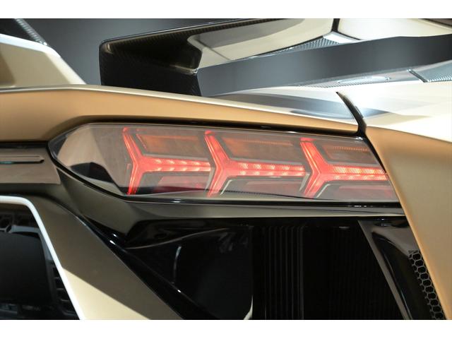アヴェンタドール SVJロードスター Bronze Zenas/スタイルPKG/カーボンインテリアPKG/カーボンスキンPKG/カーボンフットPKG/鍛造アルミホイール/デジタルインナーミラー/Pセンサー/プロテクションフィルムFリフター(31枚目)
