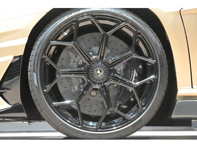 アヴェンタドール SVJロードスター Bronze Zenas/スタイルPKG/カーボンインテリアPKG/カーボンスキンPKG/カーボンフットPKG/鍛造アルミホイール/デジタルインナーミラー/Pセンサー/プロテクションフィルムFリフター(32枚目)