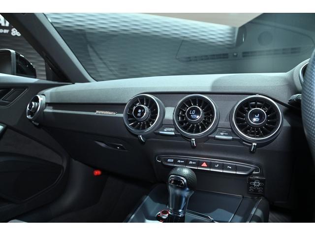 ＴＴクーペ ４５ＴＦＳＩクワトロ　Ｓラインパッケージ　ＯＰ１０ＶスポークデザインパートリーポリッシュＡＷ／コンフォートＰＫＧ／Ｓスポーツシート／シートヒ―ター／マトリクスＬＥＤライト／バーチャルコックピット／前後コーナーセンサー／サイドアシスト／Ｂカメラ（40枚目）