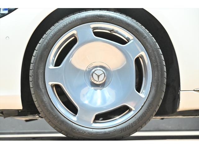 Ｓクラス Ｓ６８０　４マチック　ファーストクラスパッケージ　ダイヤモンドホワイト／ファーストクラスＰＫＧ／Ｂｕｒｍｅｓｔｅｒ３Ｄサウンド／Ｒエンター／パノラミックスライディングルーフ／ウォールナットインテリアトリム／ベンチレーション／マッサージ／左右独立シート（16枚目）