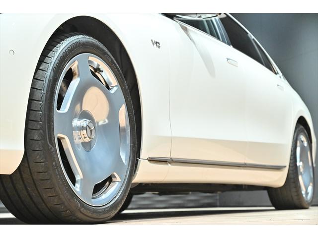 Ｓクラス Ｓ６８０　４マチック　ファーストクラスパッケージ　ダイヤモンドホワイト／ファーストクラスＰＫＧ／Ｂｕｒｍｅｓｔｅｒ３Ｄサウンド／Ｒエンター／パノラミックスライディングルーフ／ウォールナットインテリアトリム／ベンチレーション／マッサージ／左右独立シート（17枚目）