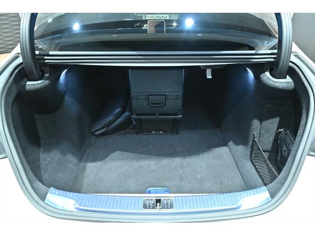 Ｓクラス Ｓ６８０　４マチック　ファーストクラスパッケージ　ダイヤモンドホワイト／ファーストクラスＰＫＧ／Ｂｕｒｍｅｓｔｅｒ３Ｄサウンド／Ｒエンター／パノラミックスライディングルーフ／ウォールナットインテリアトリム／ベンチレーション／マッサージ／左右独立シート（22枚目）