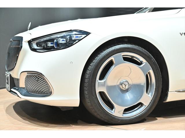 Ｓクラス Ｓ６８０　４マチック　ファーストクラスパッケージ　ダイヤモンドホワイト／ファーストクラスＰＫＧ／Ｂｕｒｍｅｓｔｅｒ３Ｄサウンド／Ｒエンター／パノラミックスライディングルーフ／ウォールナットインテリアトリム／ベンチレーション／マッサージ／左右独立シート（26枚目）