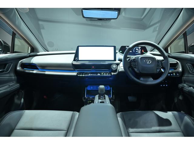 プリウス Z モデリスタエアロ/ユーザー買取/プラチナホワイトパールマイカ/パノラマルーフ/デジタルインナーミラー/純正19インチAW/全周囲カメラ/オートマチックハイビーム/シートベンチレーション/BSM(22枚目)