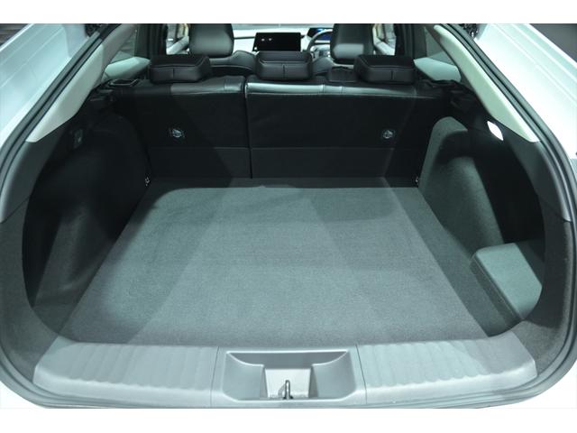 プリウス Z モデリスタエアロ/ユーザー買取/プラチナホワイトパールマイカ/パノラマルーフ/デジタルインナーミラー/純正19インチAW/全周囲カメラ/オートマチックハイビーム/シートベンチレーション/BSM(23枚目)