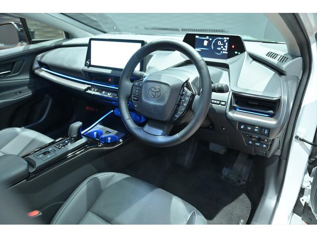 プリウス Z モデリスタエアロ/ユーザー買取/プラチナホワイトパールマイカ/パノラマルーフ/デジタルインナーミラー/純正19インチAW/全周囲カメラ/オートマチックハイビーム/シートベンチレーション/BSM(37枚目)