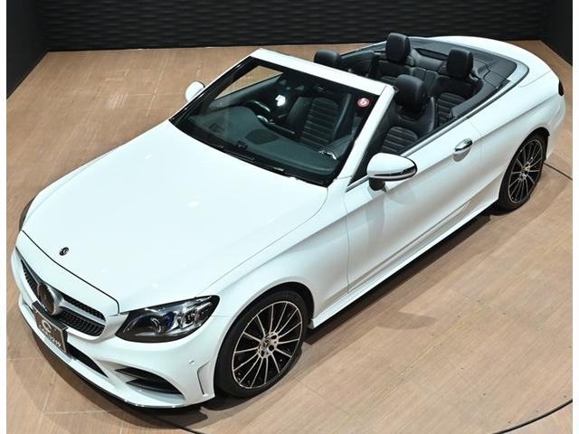 Cクラス パナメリカーナグリル付き/レーダーセーフティPKG/レザーエクスクルーシブPKG/マルチビームLEDヘッドライト/アダプティブハイビームアシストプラス/純正19インチAW/地デジ/HUD/純正車高調整(10枚目)