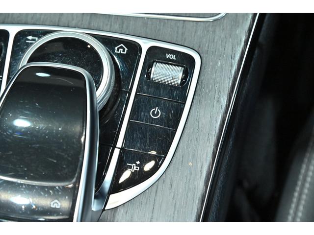 Cクラス パナメリカーナグリル付き/レーダーセーフティPKG/レザーエクスクルーシブPKG/マルチビームLEDヘッドライト/アダプティブハイビームアシストプラス/純正19インチAW/地デジ/HUD/純正車高調整(57枚目)