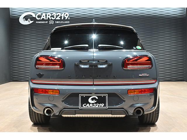 ＭＩＮＩ ＪＣＷクラブマンＧＰインスパイアードエディション　国内１２０台限定／サンダーグレー／専用シリアルナンバーデカール／ＪＣＷ１９インチＡＷ／ＪＣＷレザーステアリング／ＪＣＷスポーツシート／ＬＥＤヘッドライト／レーダークルーズ／ドラレコ／バックカメラ（7枚目）